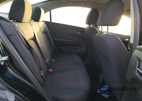 2020 Chevrolet Sonic Lt из США, поврежденный, VIN 1G1JD5SB8L4125385